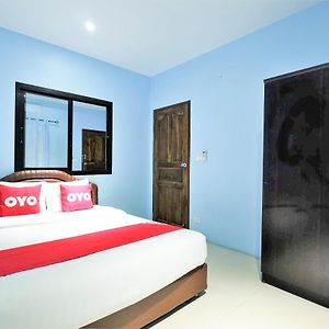 Standard Zimmer mit Kingsize-Bett